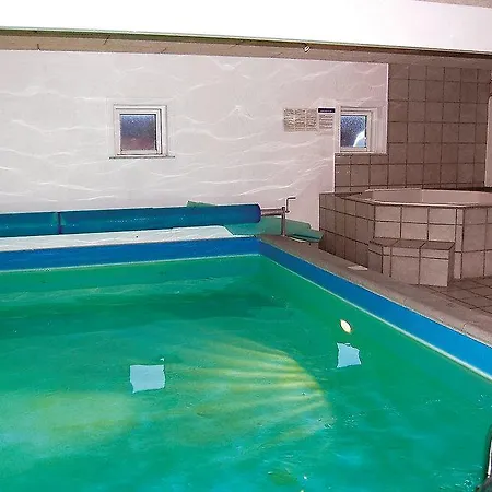 Ferienhaus Holiday 13 *