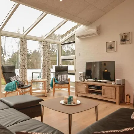 Ferienhaus Holiday 13