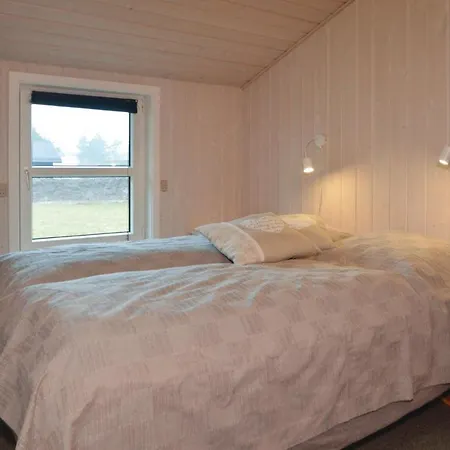 Ferienhaus Holiday 13 *